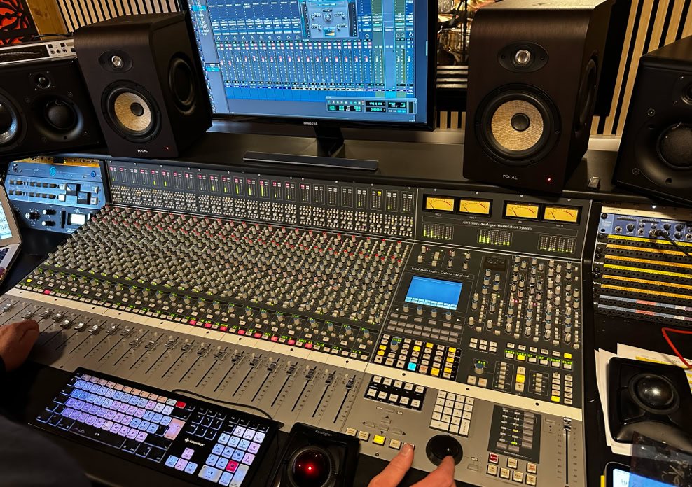 SSL AWS 900+ mixing console
